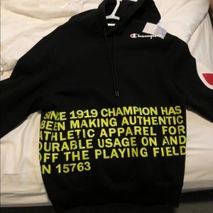 black champion hoodie